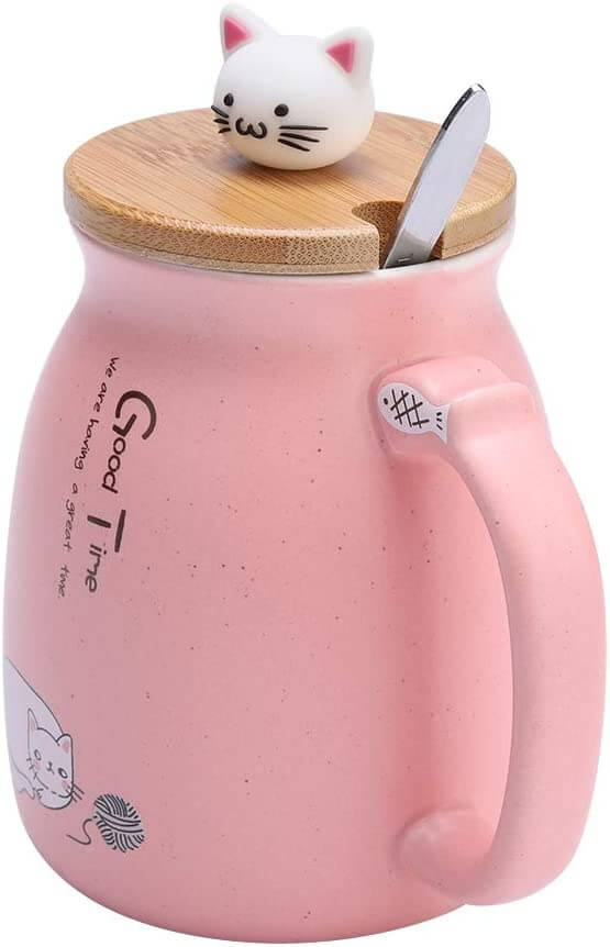 Søtt keramisk kattekrus med lokk og skje. Perfekt for kaffe eller te. En unik gave til katteelskere.