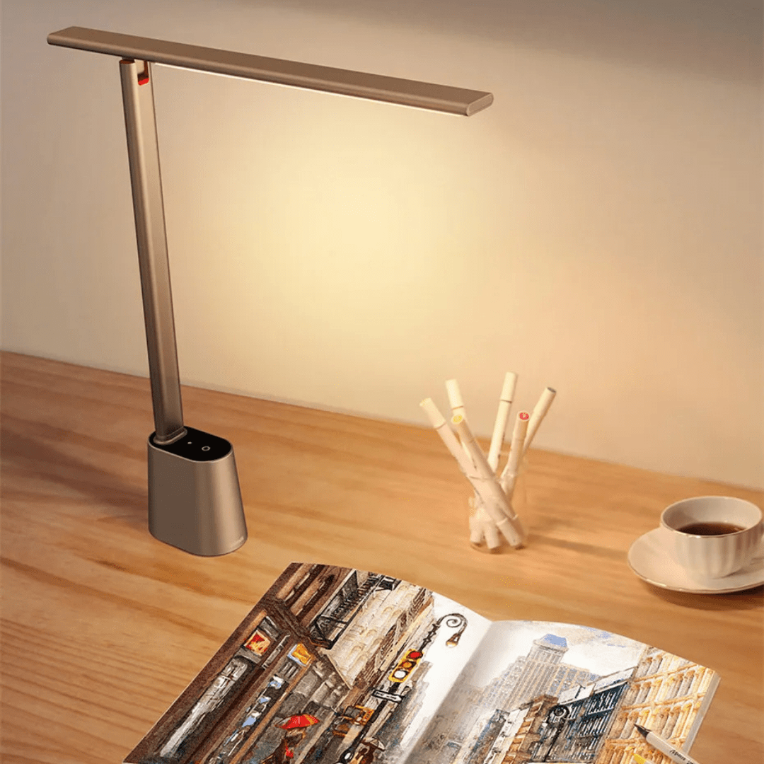 Bærbar LED-leselampe med USB-strøm, sammenleggbar design og dimbar funksjon for enkel bruk.