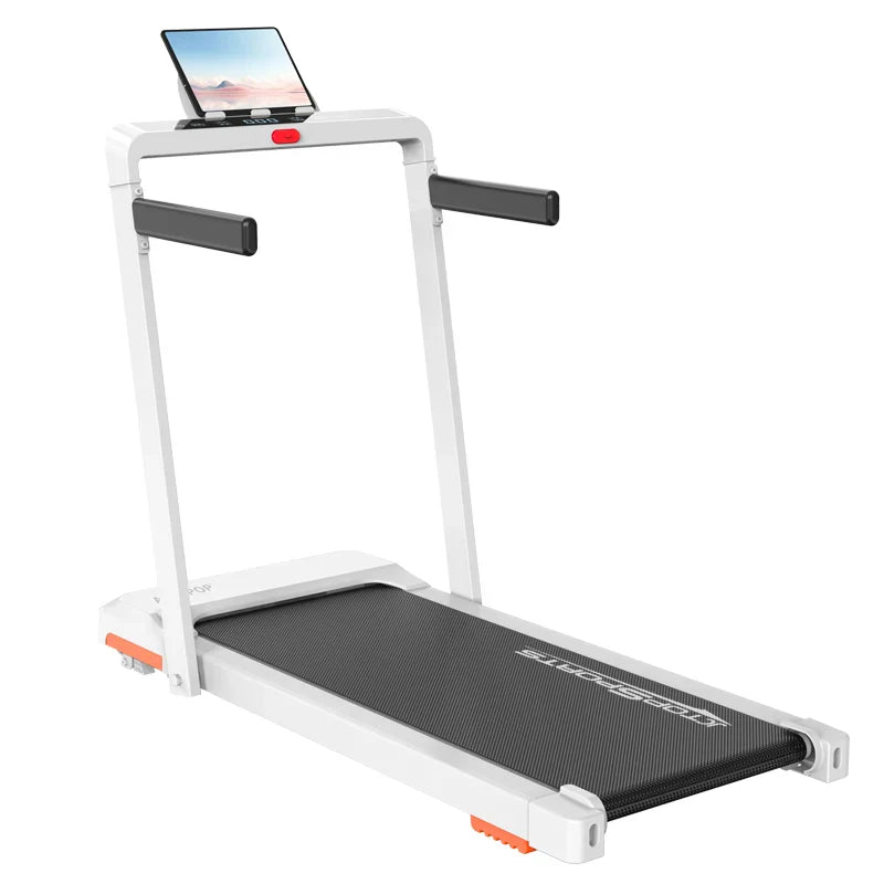 Sammenlagt tredemølle, lagret vertikalt. Plassbesparende fitnessutstyr for hjemmetrening i ethvert hjem.