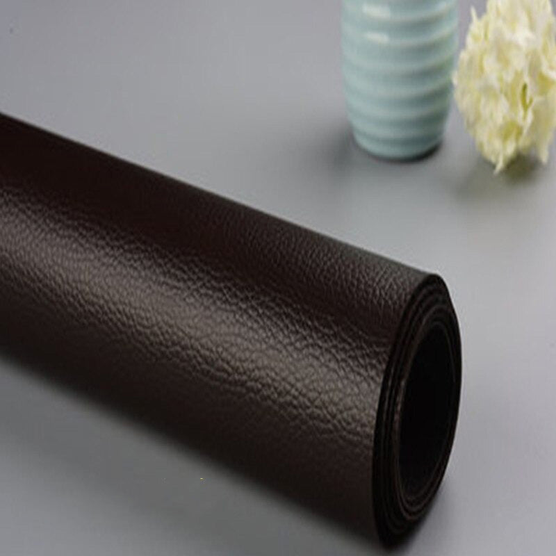 Hjemmefiks: Selvklebende skinnlapp (50x138 cm) for reparasjon av sofa og stoler.