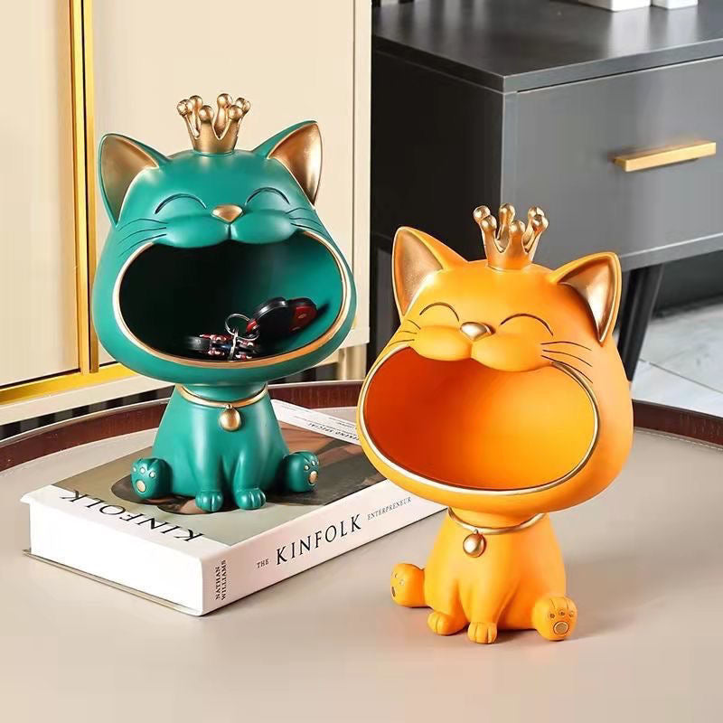 Detaljert kattefigur i harpiks. En vakker gaveide som symboliserer lykke og velstand for hjemmet.