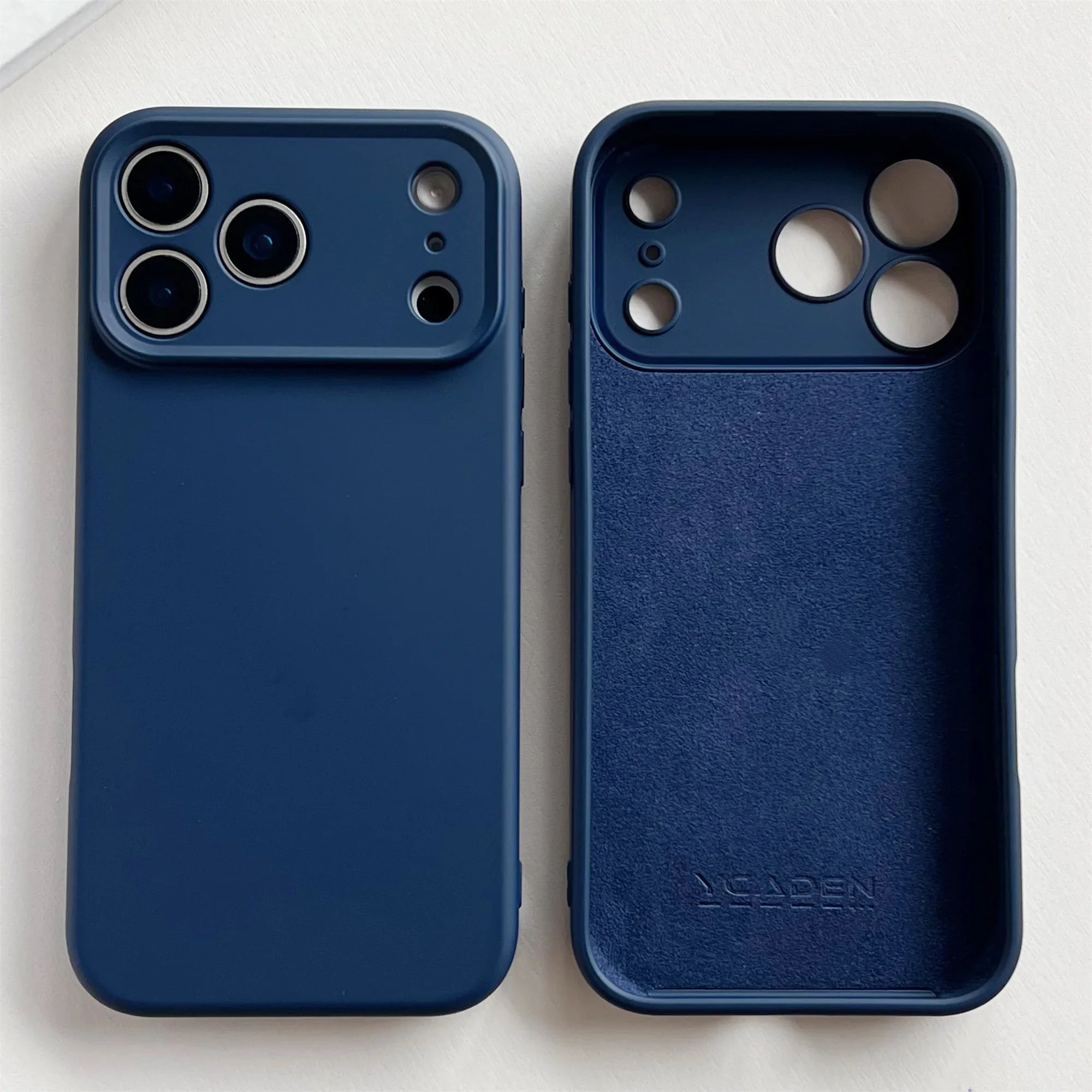 iPhone 16/17 Pro Max deksel i hånden, fremhever slank design og robust grep. Støtsikker.