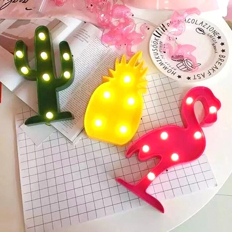 Moderne LED nattlampe for interiør og dekorasjon, gir et mykt og innbydende stemningslys.