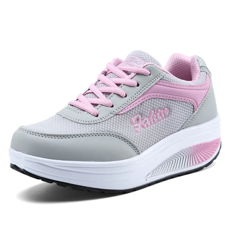 Komfortable kvinner sneakers, vulkaniserte joggesko med lavprofil for en avslappet og stilfull look.