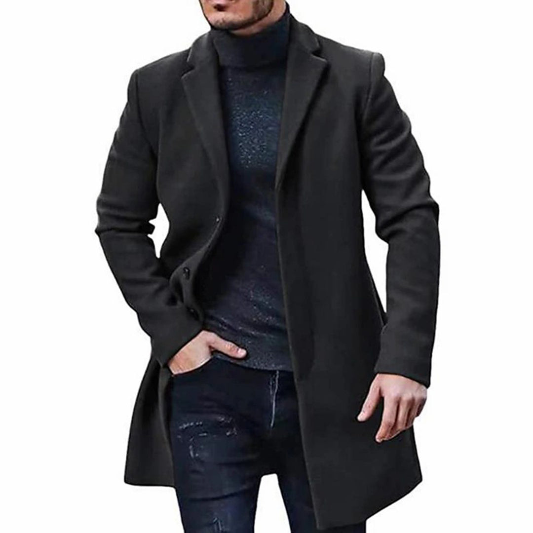 Brun herre vinterjakke, designet for menn. Stilig, varmt og komfortabelt yttertøy som passer hverdagen.