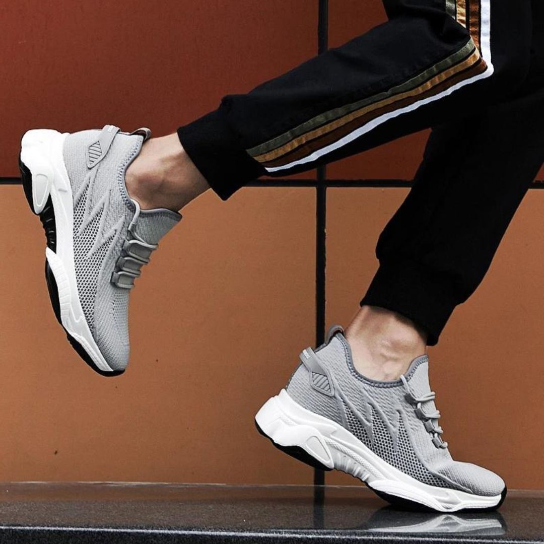 Komfortable sneakers for menn med usynlig høyde, ideelle som stilige fritidssko for selvtillit.
