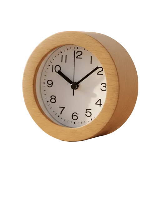 Stillegående trevekkerklokke med LED-display, perfekt for soverommet. Minimalistisk design for moderne interiør.