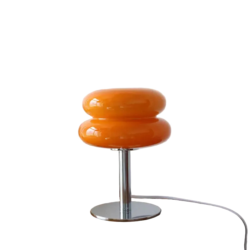 Stilren Bauhaus bordlampe, moderne design, ideell belysning for hjem eller kontor.