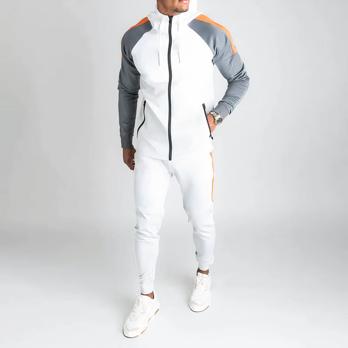 Stilren og komfortabel menns treningsdress, perfekt for aktivitet og fritid. Tidløs herresett i sportsklær.