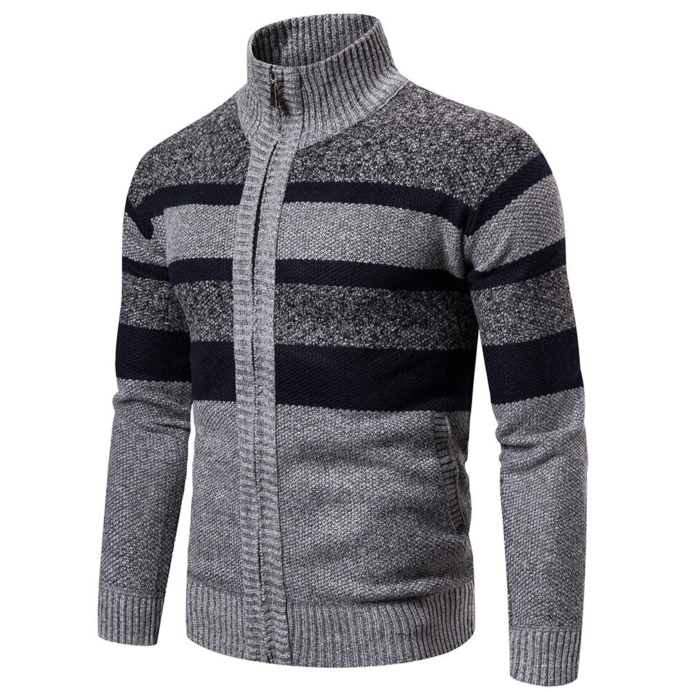 Allsidig slim fit herrecardigan med striper, ideell for moderne herreklær.