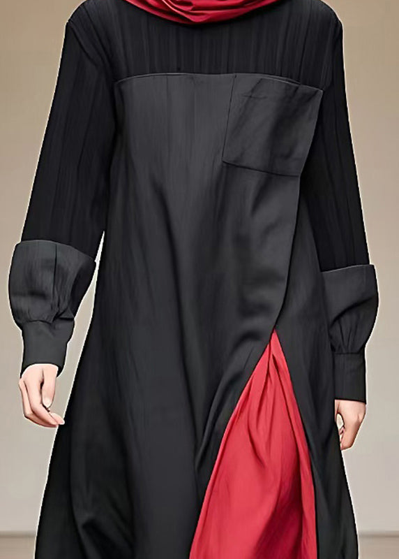 Løs og komfortabel damekjole med turtleneck og variert patchwork, perfekt for kaldere høstdager.
