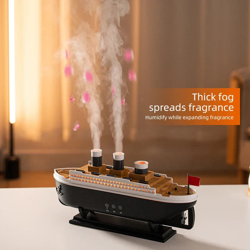 Svart elektrisk aromaterapi luftfukter. Gir fuktighet og god duft med et moderne, stille design.