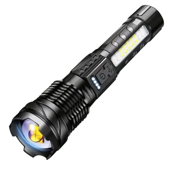 Svart militær lommelykt med 5000 lumen høy ytelse, robust og kraftig for utendørs bruk.
