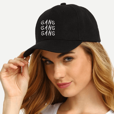 Motebevisst svart caps for solbeskyttelse, justerbar og sporty, passer perfekt for alle.