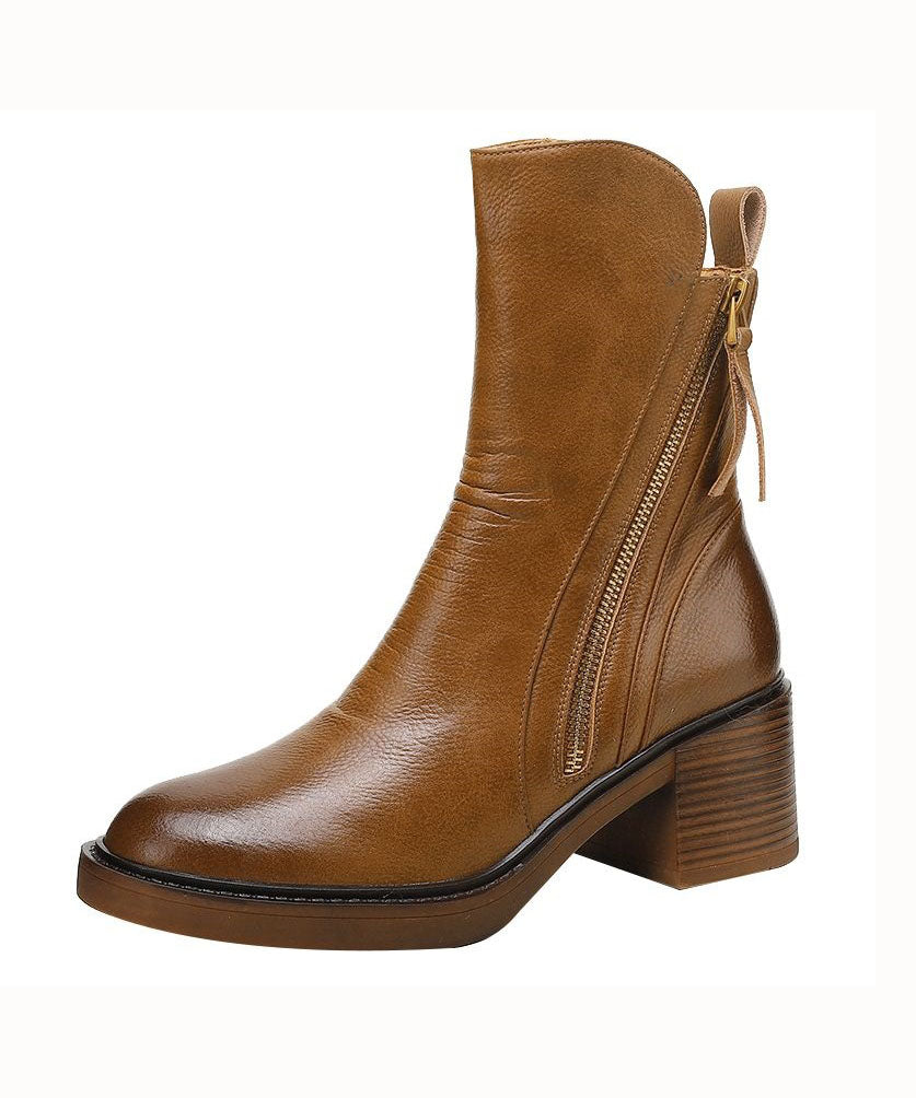 Svarte dame Chelsea støvler med chunky såle, perfekte for høst og vinter. Stilige og komfortable kvinneboots.