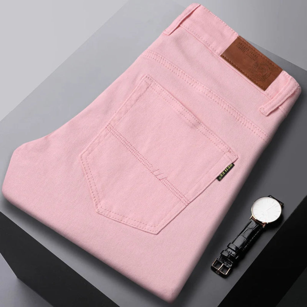 Komfortable røde slim fit jeans for menn, stilige bukser for en moderne og elegant look.