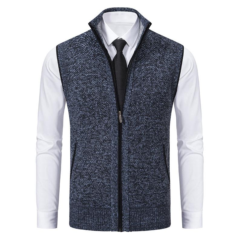Myk og komfortabel herrevest i fleece med tidløs design. Ideell for stilfull lag-på-lag og hverdagsbruk.