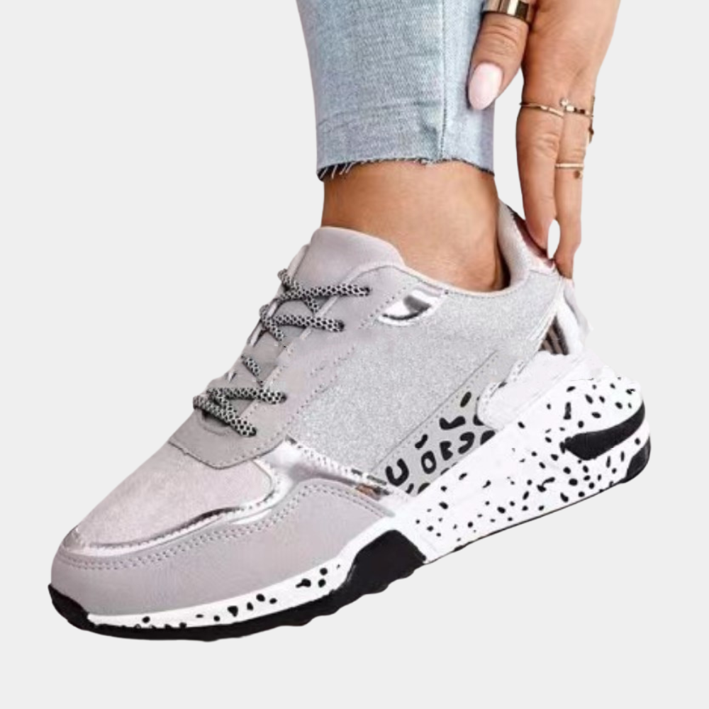 Stilrene damesneakers for hverdagen. Trendy joggesko som kombinerer komfort og moderne design.