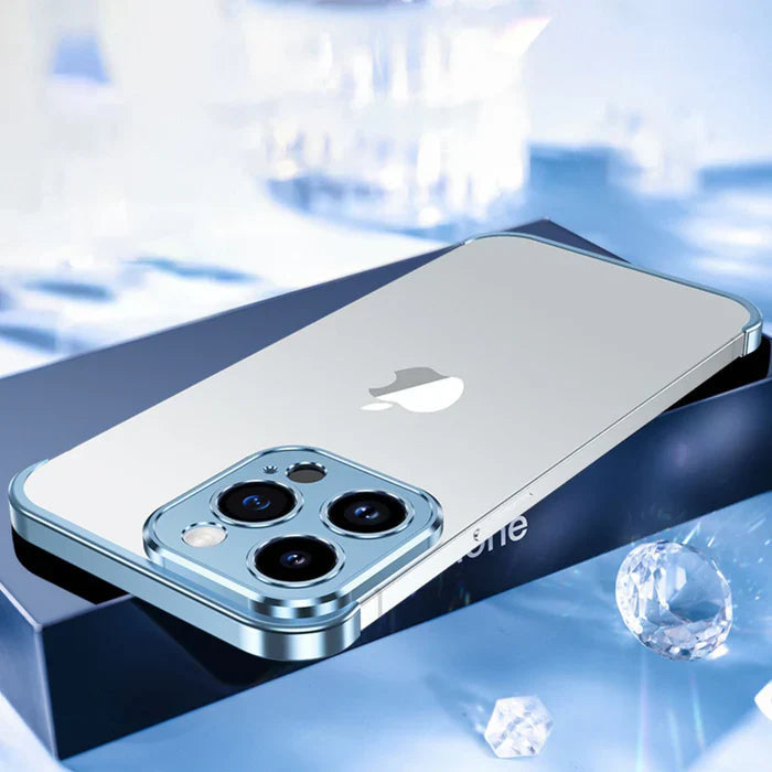 Toppvinkel på ultratynt iPhone deksel. Minimalistisk, beskyttende telefontilbehør.