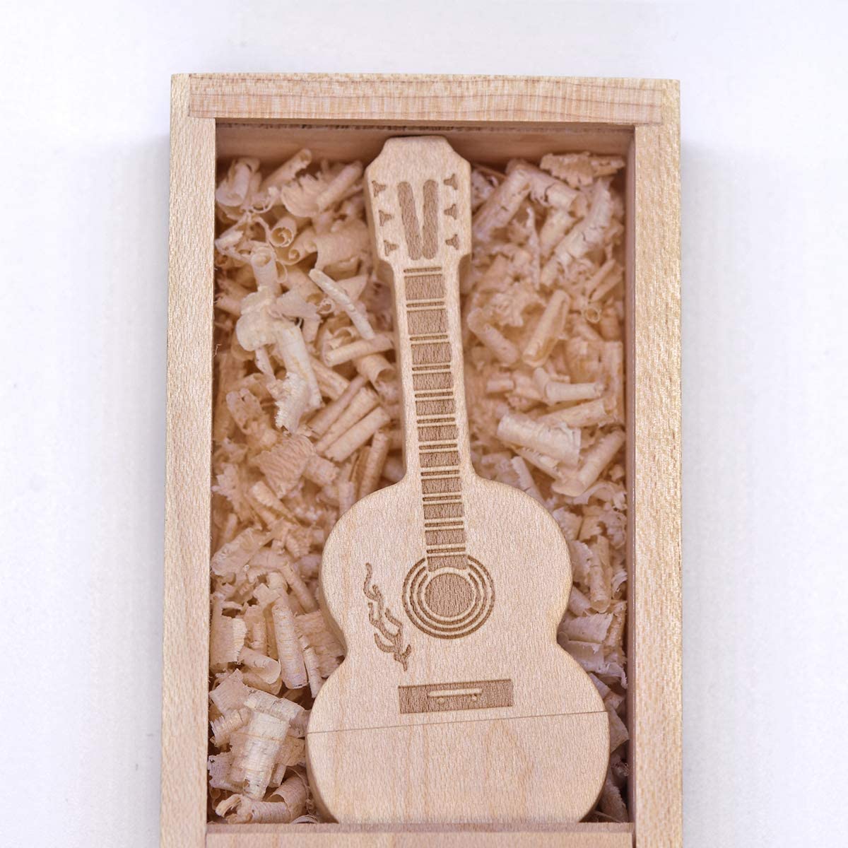 Miljøvennlig tregitar USB-minnepinne. Sikker og bærbar lagring for viktige filer. En unik minneenhet.