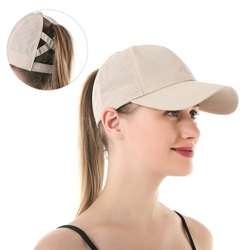 Sportscap unisex, justerbar og pustende. Optimal for løping, fotturer og andre utendørsaktiviteter.