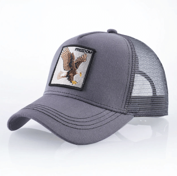 Unisex sommercap: ørnedesign foran, mesh bak for god ventilasjon.