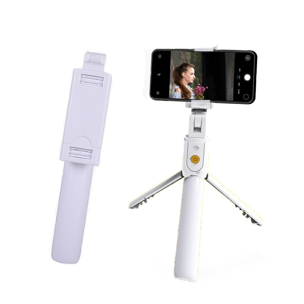 Portabel Bluetooth selfiepinne med kompakt stativ. Ideell for reise, enkle bilder og videoopptak.