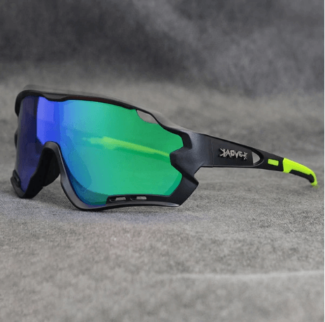 Fotokromatisk solbrille i lettvekt design. Ideell for syklister og løpere.
