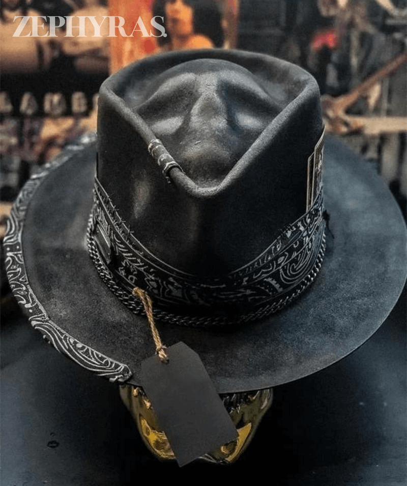 Edgy hodeskallehatt, unisex hodeplagg med unikt design. Perfekt for festival og moderne mote.