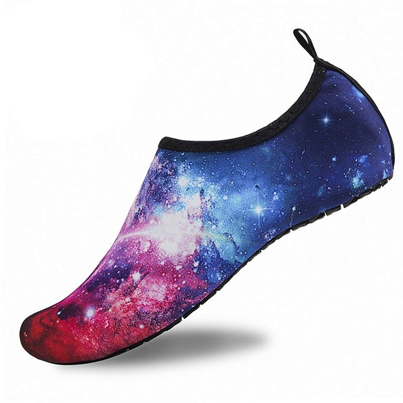 Vannsokker for strand og vannsport. Hurtigtørkende og lettvekt, gir god beskyttelse. Unisex.