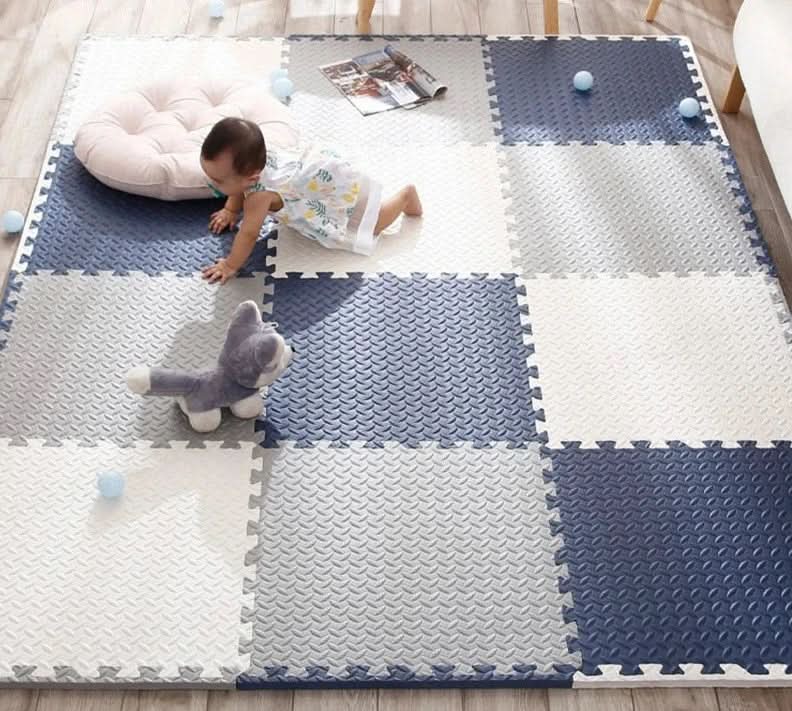 Myk unisex lekematte for baby. Trygg, komfortabel og fargerik krypematte som stimulerer lek og utforskning.