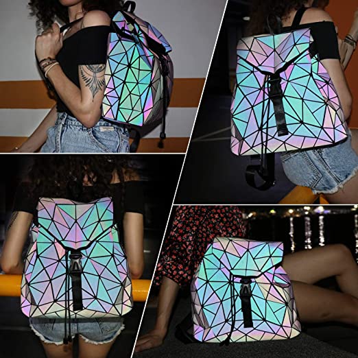 Dynamisk lysende ryggsekk. Geometrisk design som endrer utseende i lys, perfekt for en trendy og unik stil.