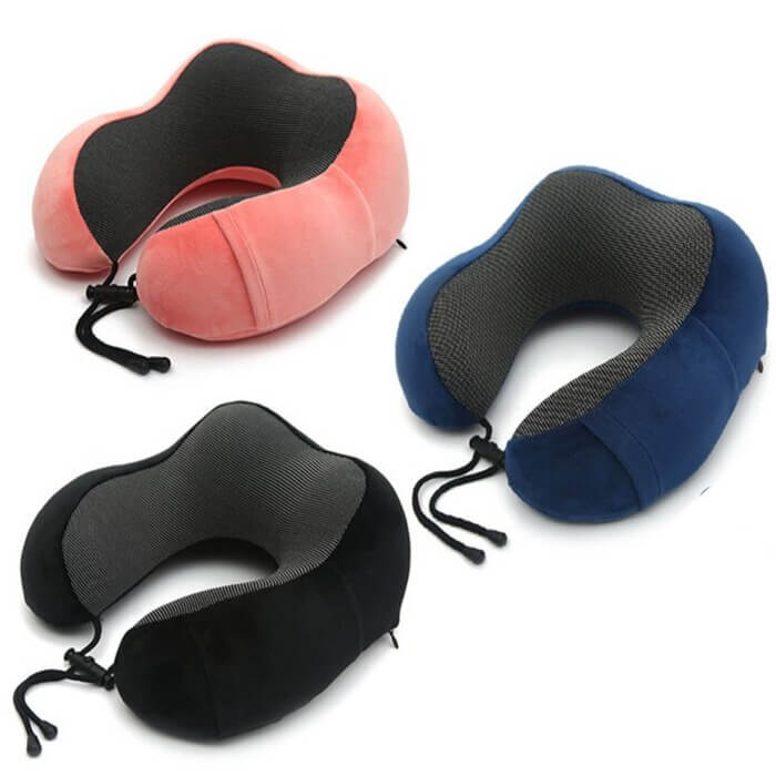 Unisex nakkepute med memory foam for fly, bil og tog. Gir suveren komfort og nakkestøtte på farten.