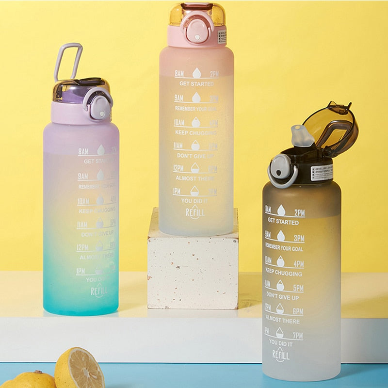 Motiverende vannflaske med smart design for optimal hydrering, ideell for sport og et aktivt liv.