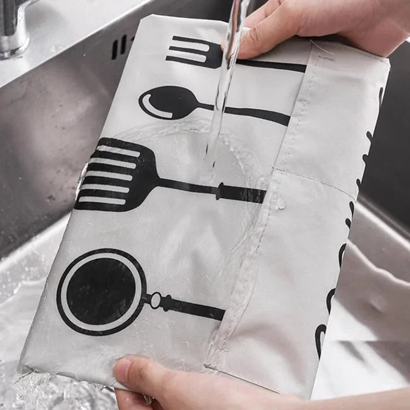Oljebestandig unisex forkle for alle matentusiaster. Perfekt for kjøkken, grilling og baking.