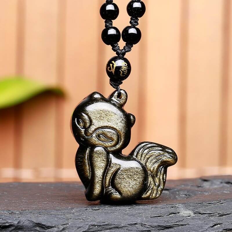 Symbolsk Reveånd amulett for indre visdom og beskyttende kraft. Unisex spirituelt smykke.