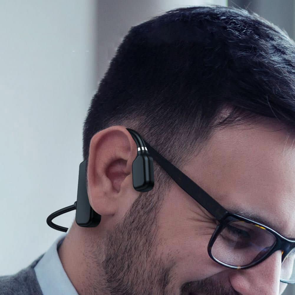 Bluetooth 5.0 trådløse benledningshodetelefoner tilbyr stabil tilkobling og frihet til å bevege seg.