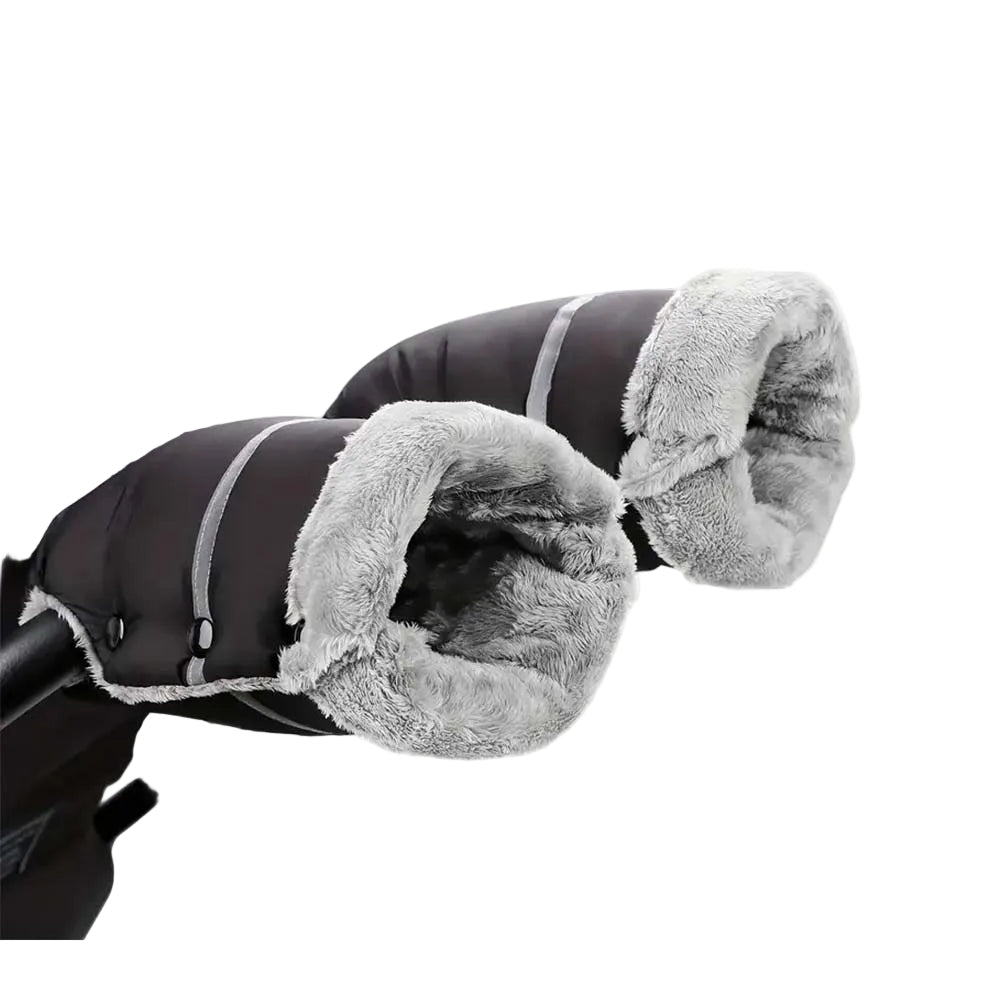 Unisex vanntette barnevognhansker i fleece for vinter. Holder foreldre varme og komfortable på trilleturer.