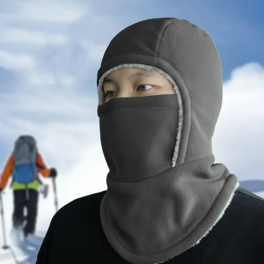 Fleece balaklava som gir optimal varme og beskyttelse for hode og hals under vintersport.