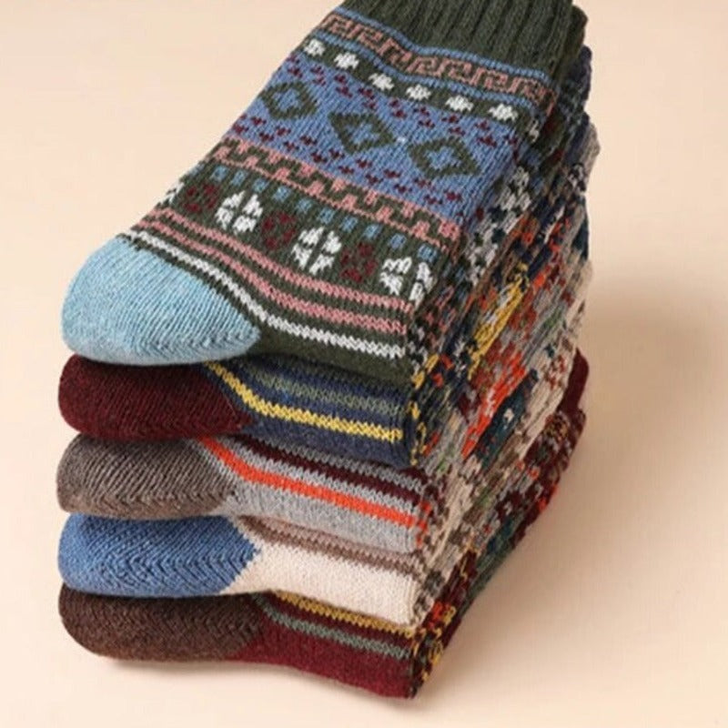 Komfortable unisex vinter sokker for menn og kvinner. Varme, pustende og ideelle som tur sokker.