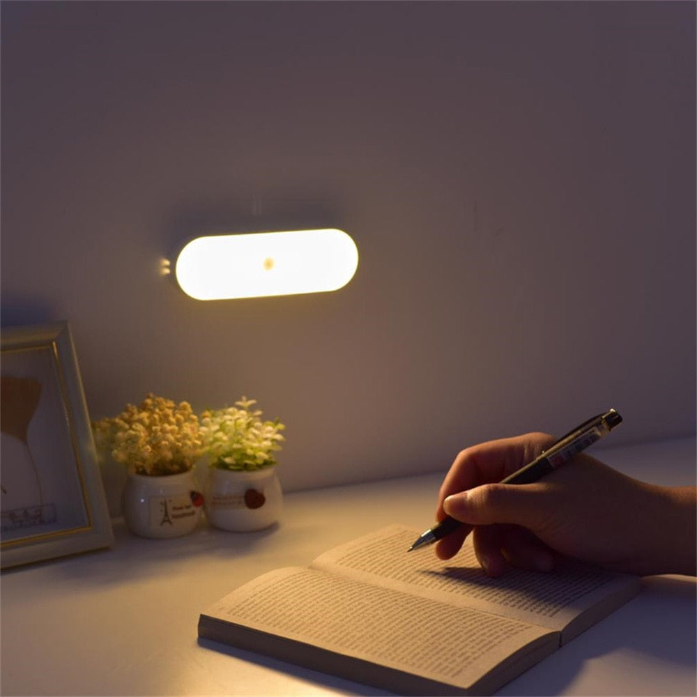 Magnetisk trådløs LED vegglampe med bevegelsessensor. Perfekt som nattlampe eller ganglys.