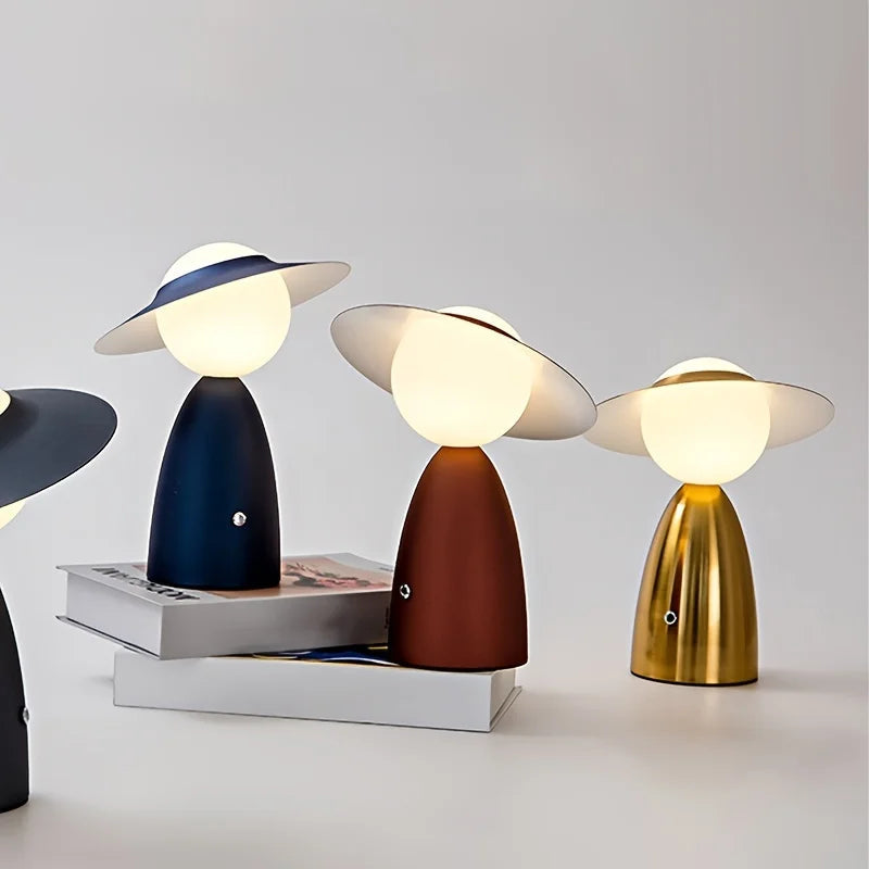 Moderne kontorlampe med LED, USB-oppladbar og berøringsdimmer for effektivt arbeidslys på skrivebordet.