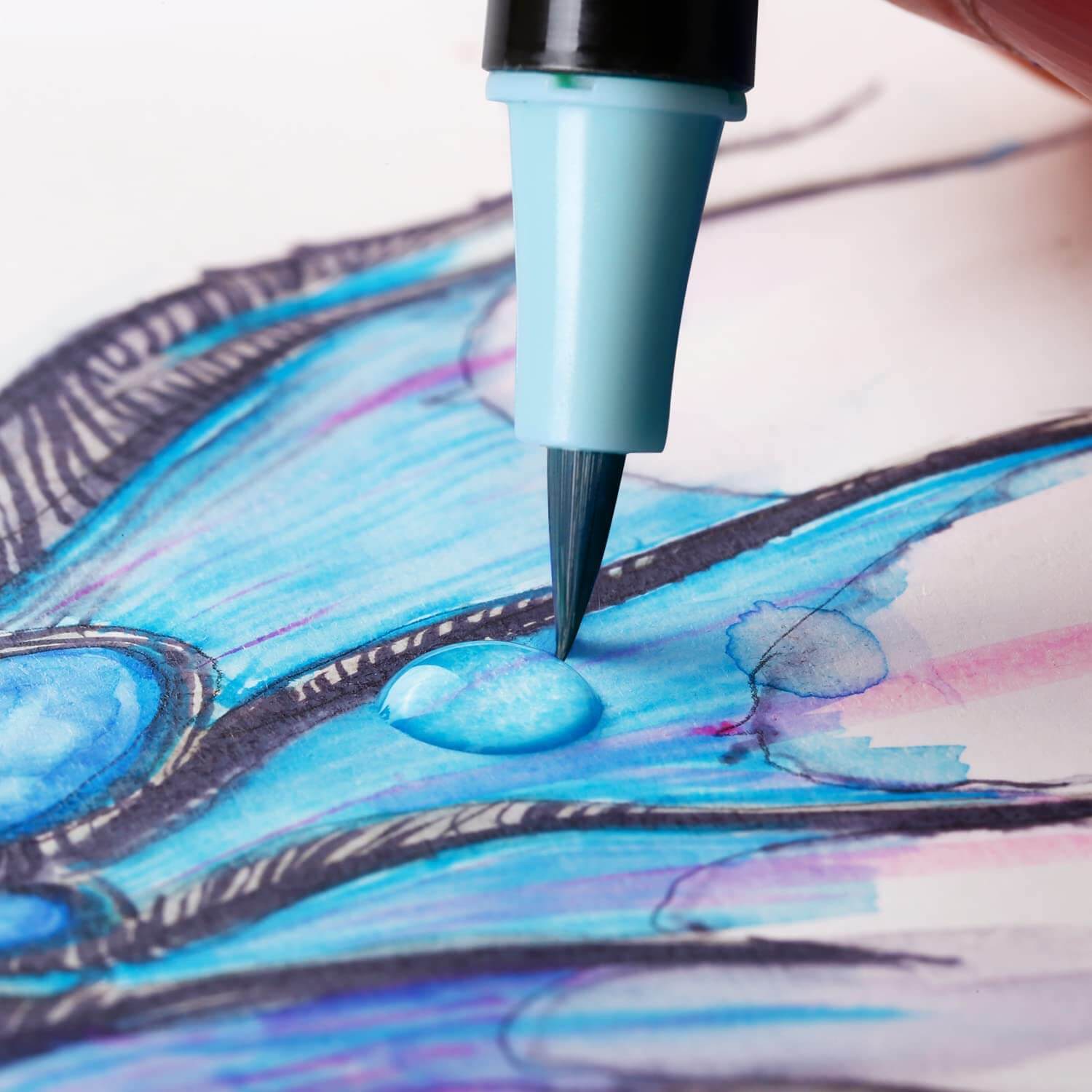 Fargerikt vannfargeblyantsett for kreativ DIY-kunst. Skap unike akvarelleffekter; ideelt for tegning og maling.