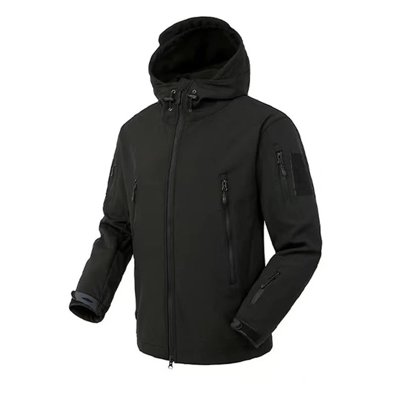Vanntett taktisk softshelljakke for menn. Ideell for utendørs friluftsliv og sport.
