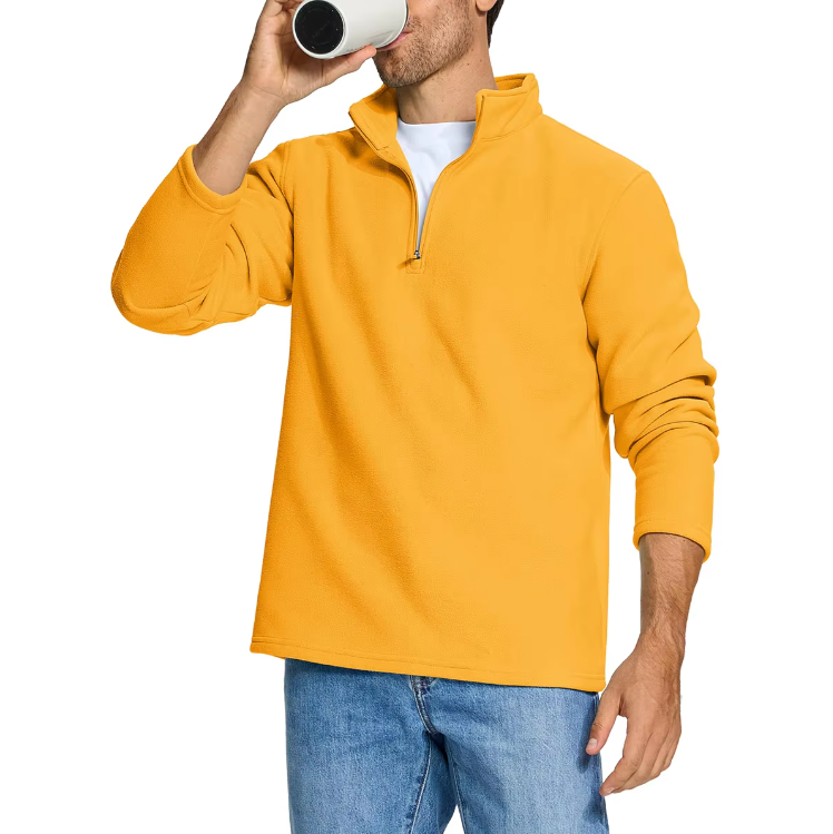 Essensiell herregenser med halv glidelås. Gir varme og en polert look, perfekt for fritid.