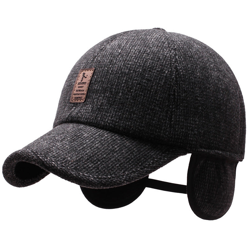 Klassisk varm baseballcaps i filt med øreklaffer, perfekt unisex vinterhodeplagg for alle.
