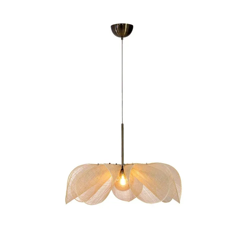 Vintage rosa taklampe, justerbar hengende design. Skaper koselig belysning for stue og soverom.