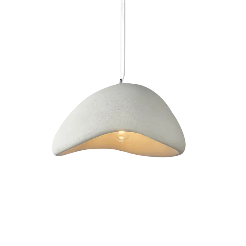 Wabi-Sabi pendellampe for stue, gir naturlig og varm belysning til hjemmet.