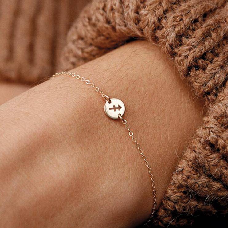 Moderne sølv armbånd med ditt unike stjernetegn for kvinner, personlig smykke.